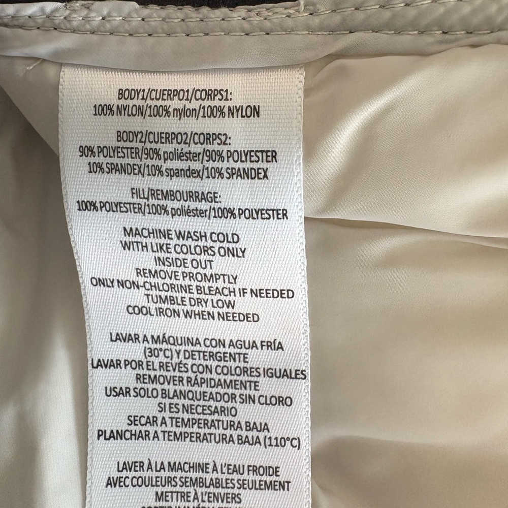 Calvin Klein performance water repellent puffer vest NWT - Picture 4 of 11